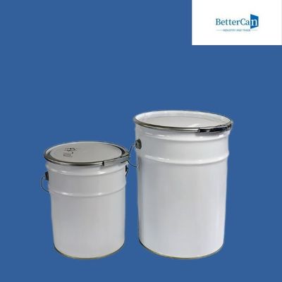 Secchio bianco ricoprente di saldatura della pittura, un secchio di 5 metalli con l'anello di serratura del ferro